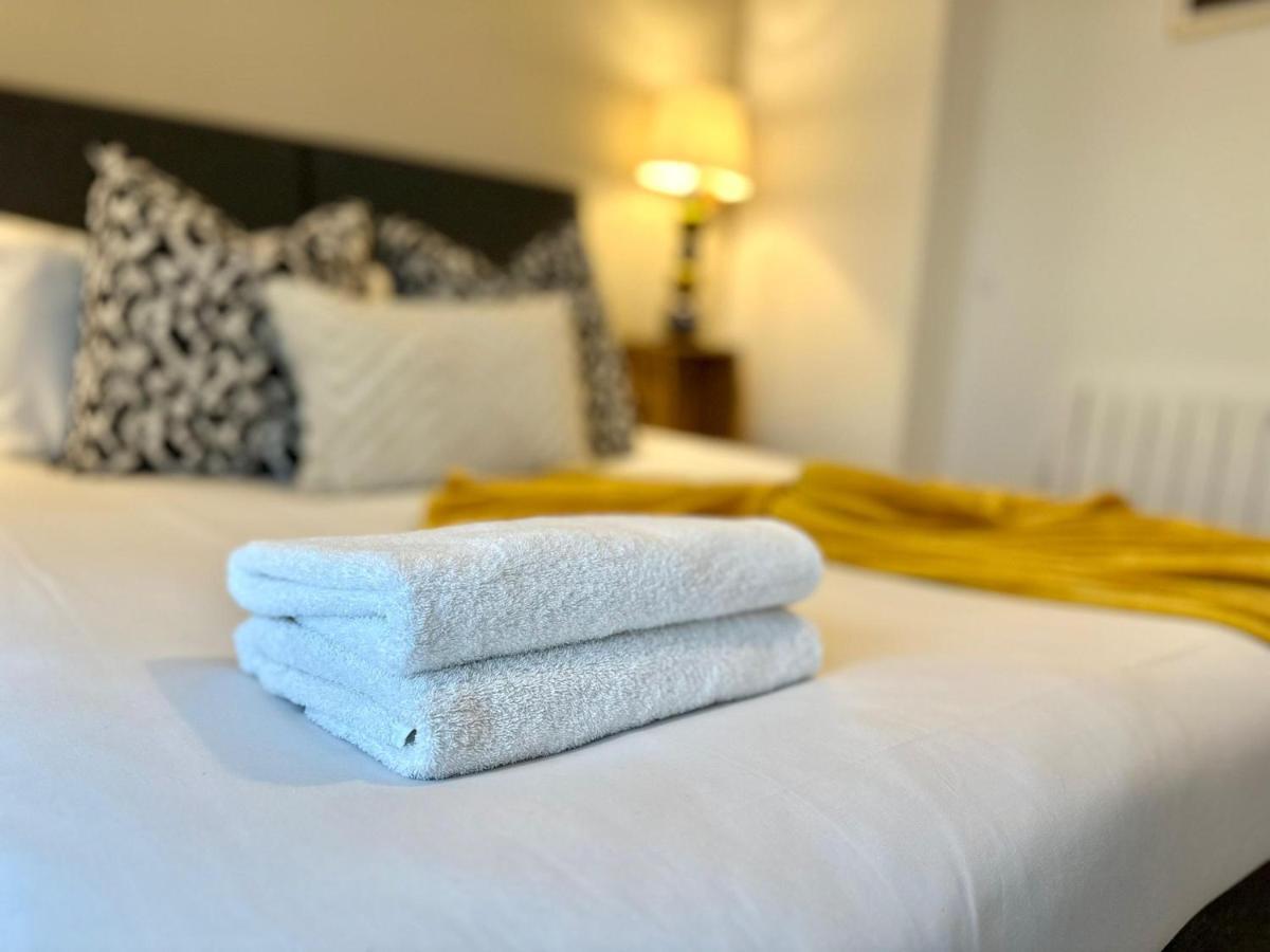 Koala & Tree - Modern 1 Bed Apartment For 4 Guests In The Heart Of Cambridge - Short Lets & Serviced Accommodation エクステリア 写真