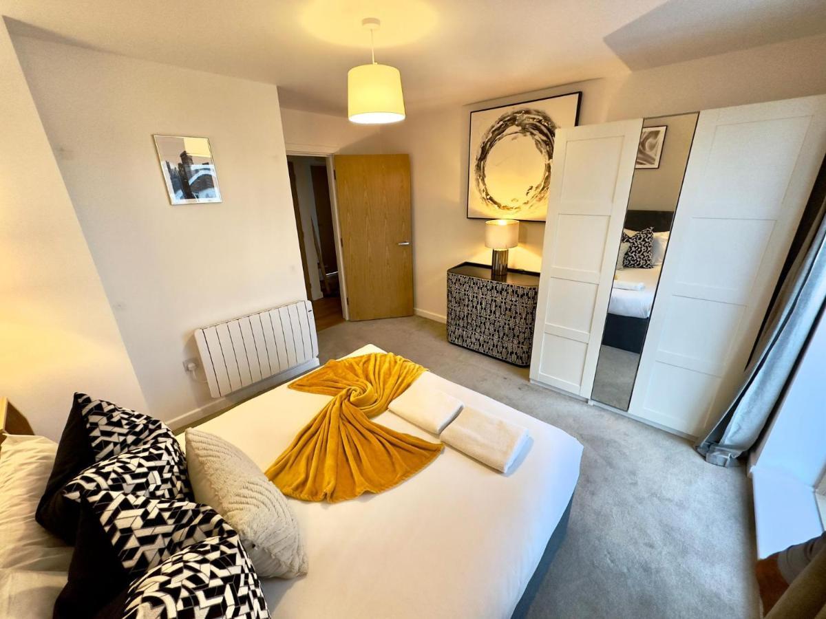 Koala & Tree - Modern 1 Bed Apartment For 4 Guests In The Heart Of Cambridge - Short Lets & Serviced Accommodation エクステリア 写真
